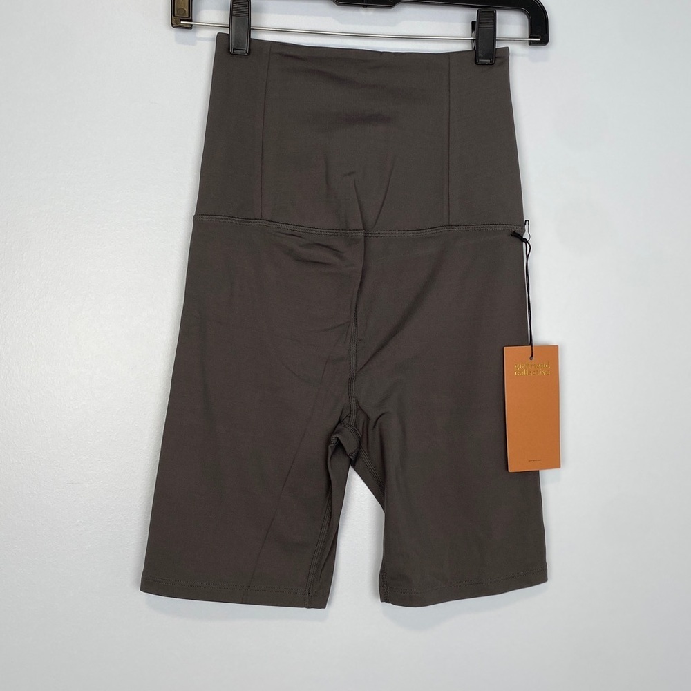 NWT Girlfriend‎ Collective Women’s High Rise Bike Shorts in Gray sz XS